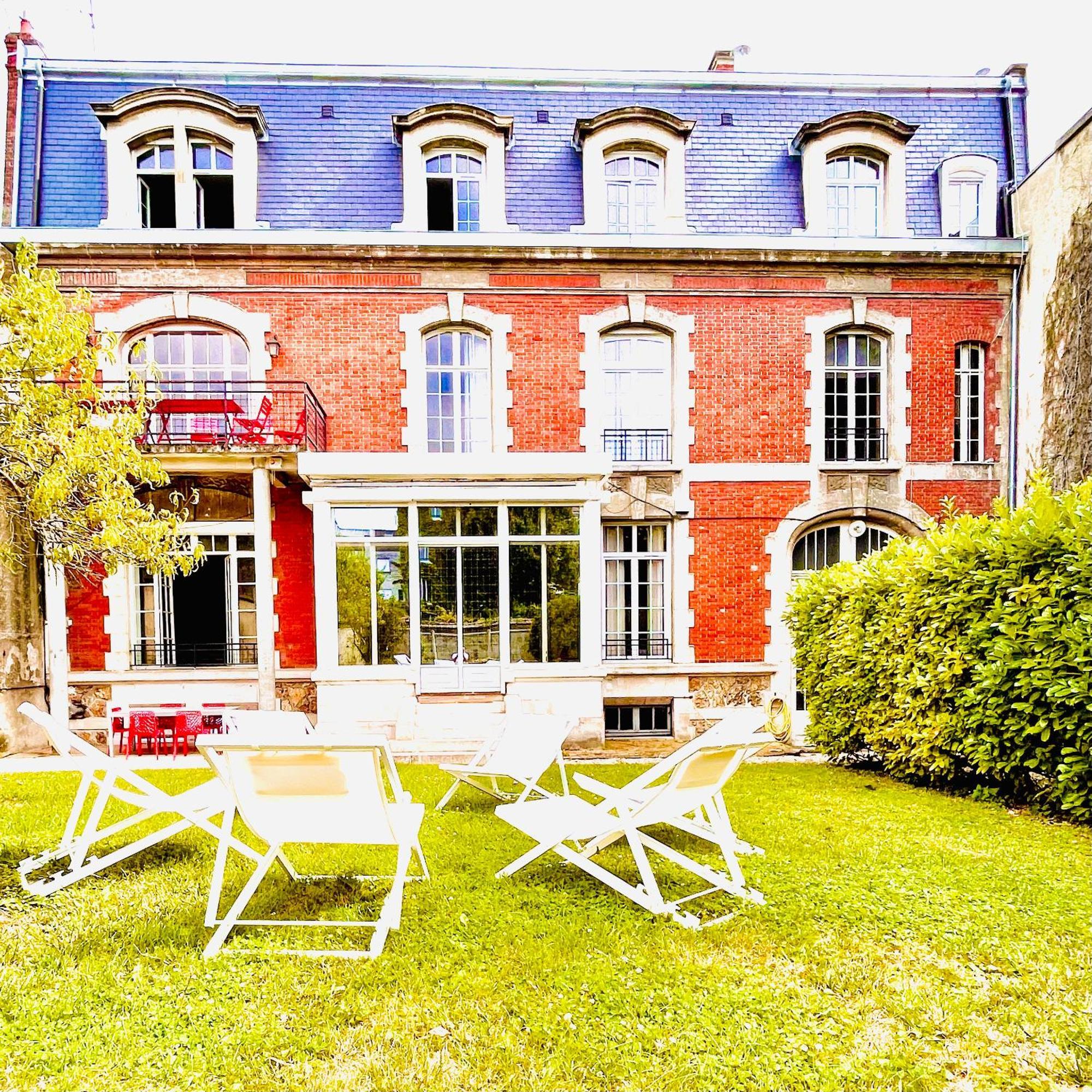 Apartament The Gorgeous Hyper Center Private Garden Reims Zewnętrze zdjęcie